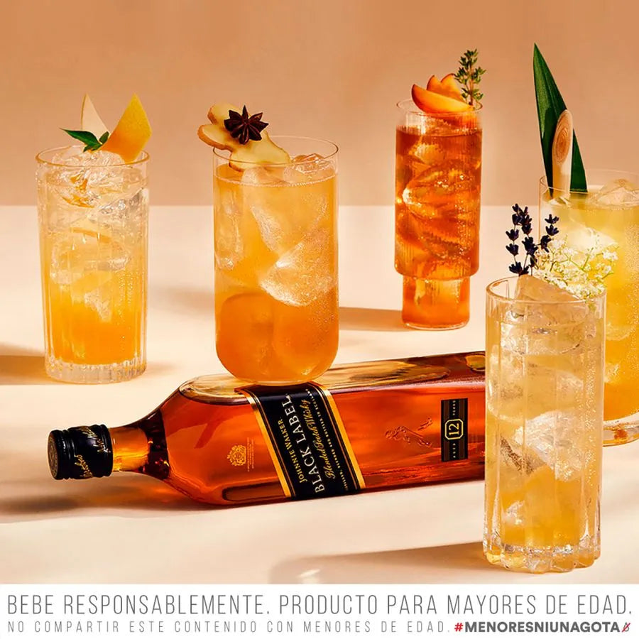 Pack Johnnie Walker Black 40° 750 + Petaca JW Black 40° 200 cc